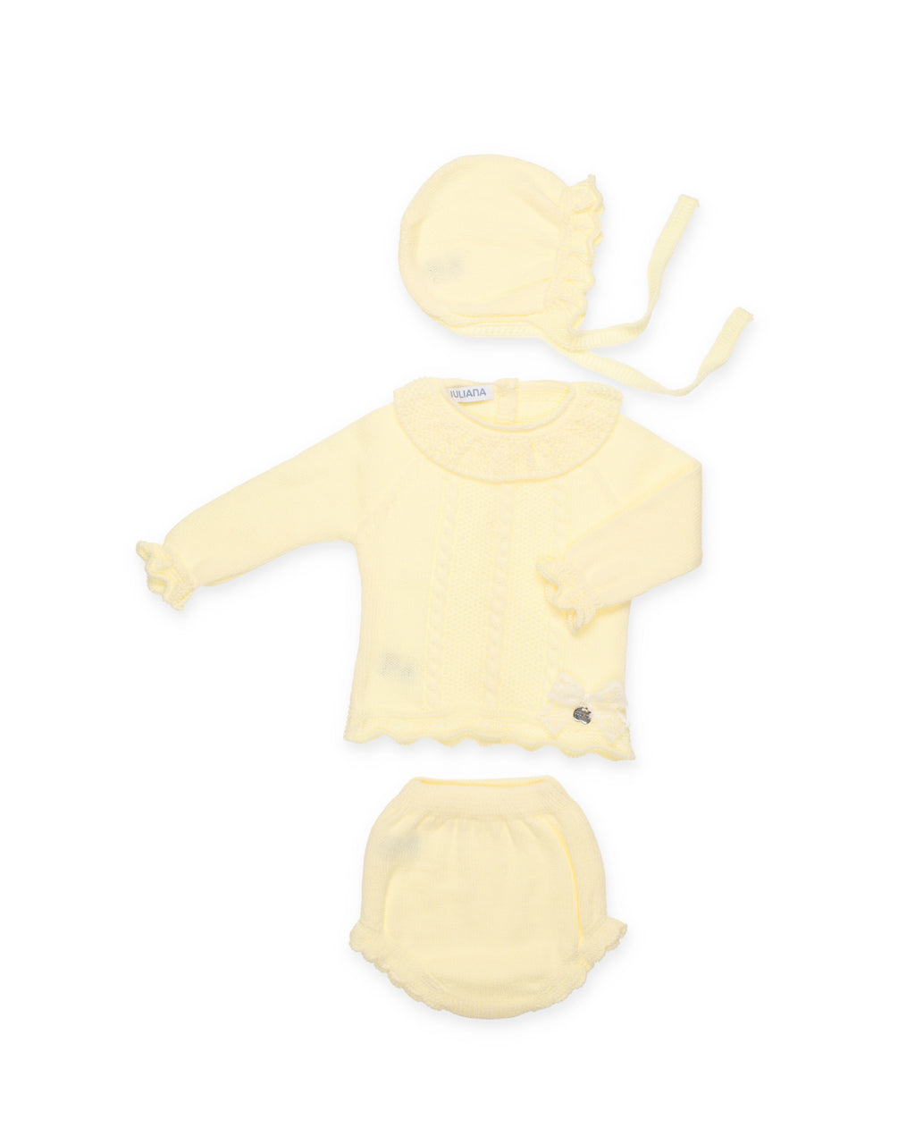 3-PIECE SET WITH VERTICAL BRAIDS AND A KNIT BLOOMER 