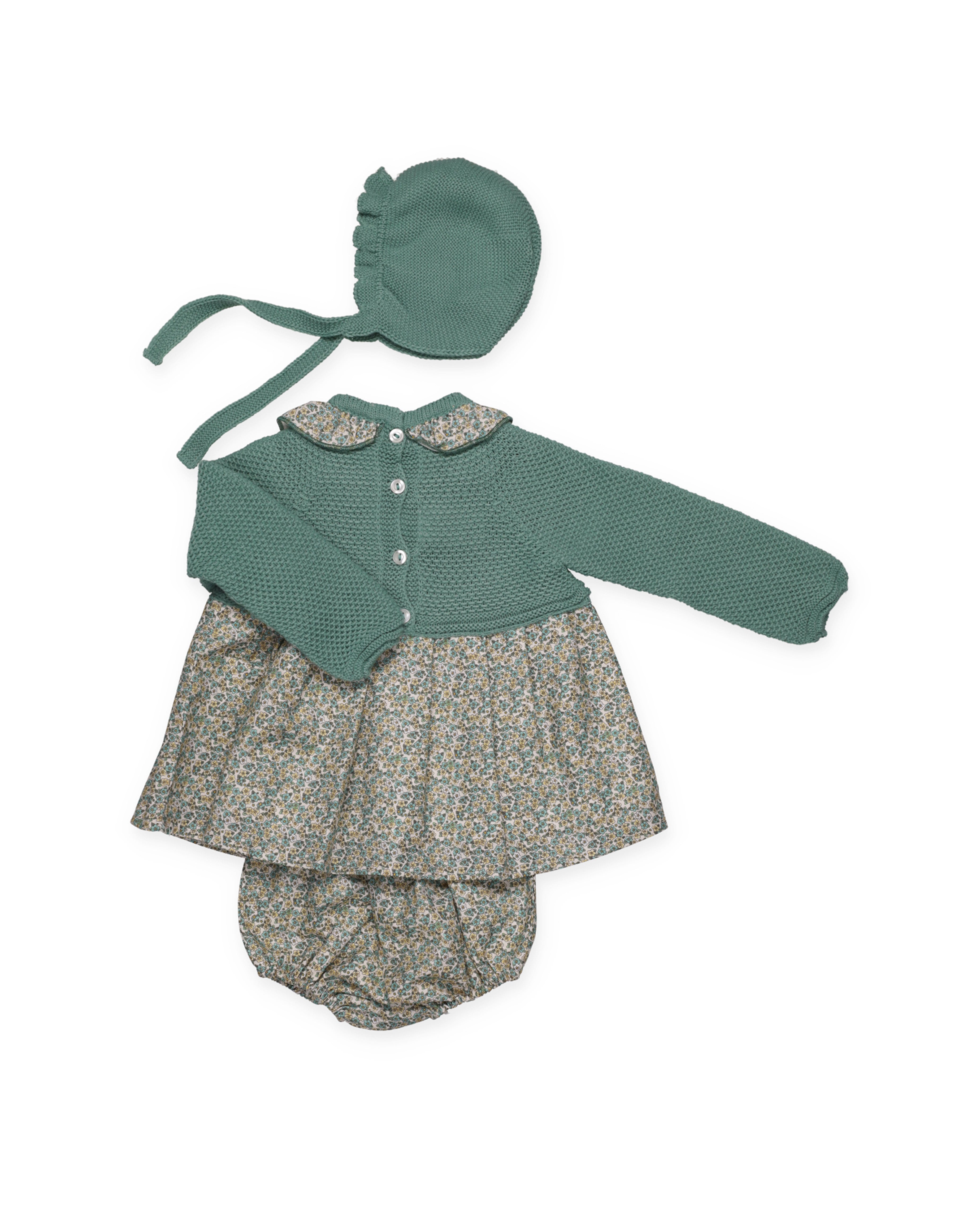 BODY IN MAGLIA JESUSITO CON FIORI E CAPPELLO