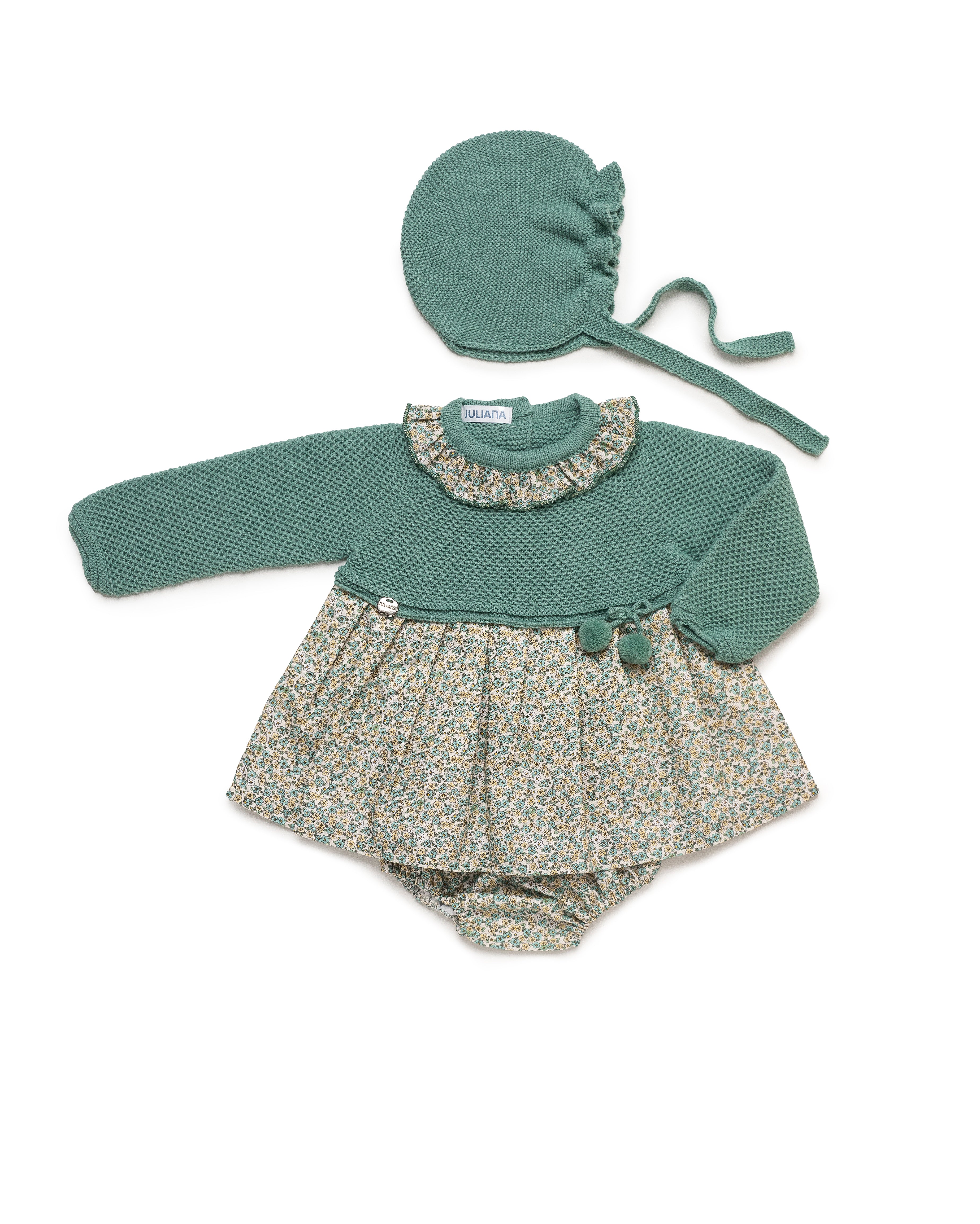 BODY IN MAGLIA JESUSITO CON FIORI E CAPPELLO