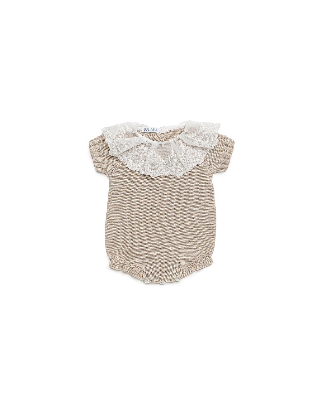 BABY ROMPER IN LIN KNIT WITH LACE COLLAR EDGING 