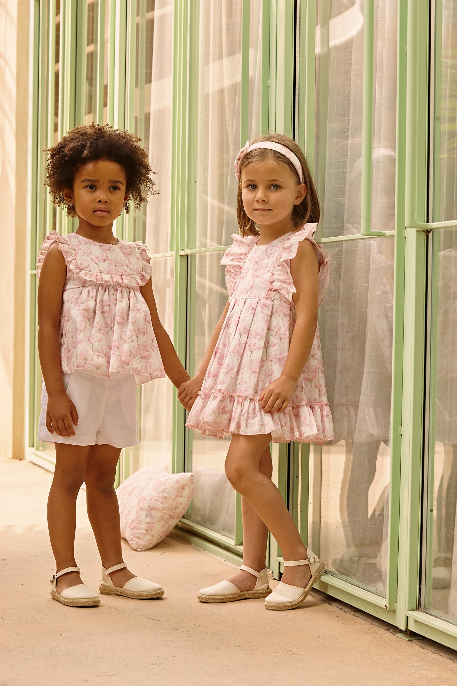 CONJUNTO PANTALON CAMISA NIÑA FLORES GRANDES