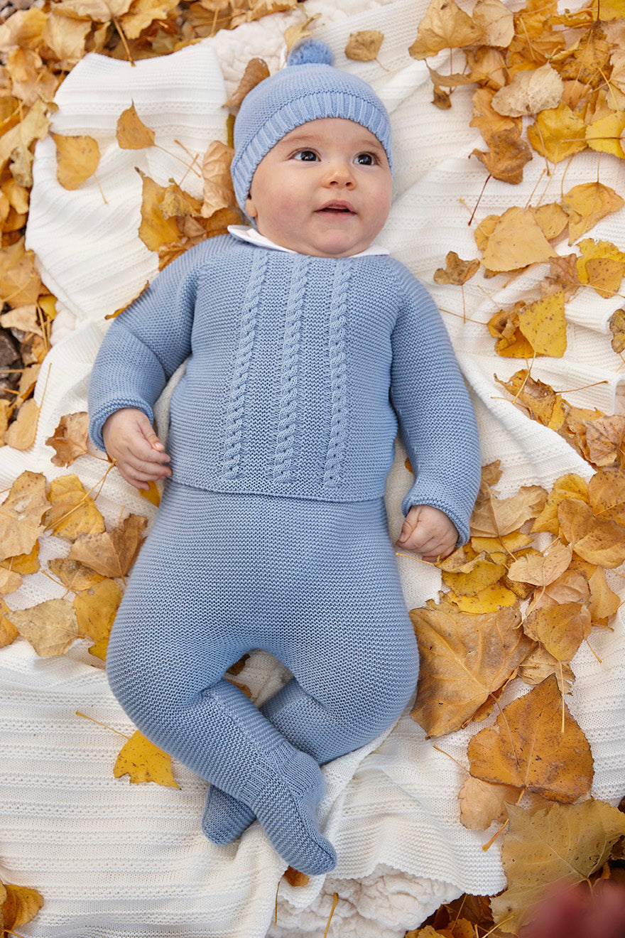 KNITTED 3-PIECE BABY SET WITH CENTRAL CABLE KNIT DETAIL 