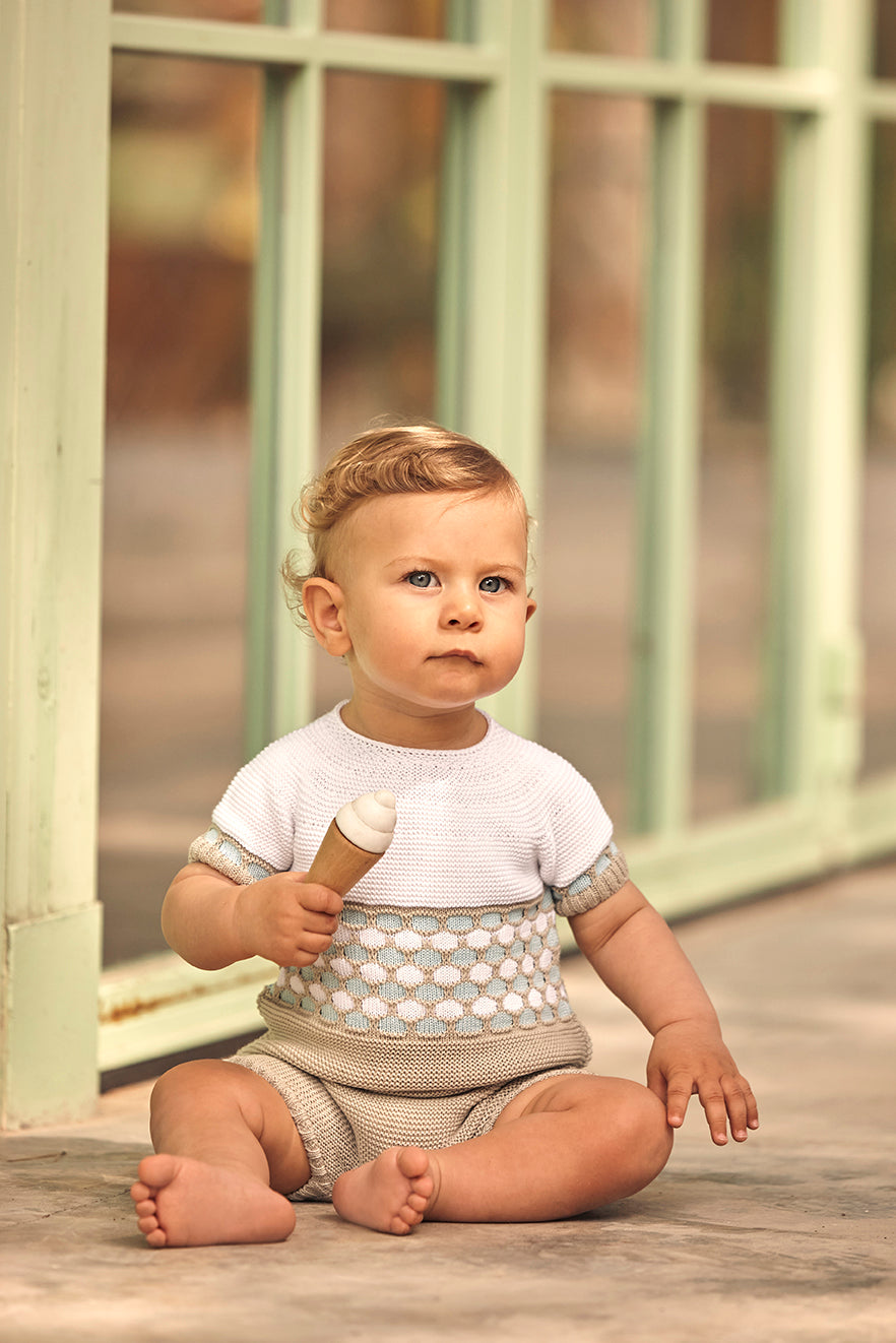BABY SET IN LIN KNIT WITH CONTRAST PANEL BORDER AND SHORTS 